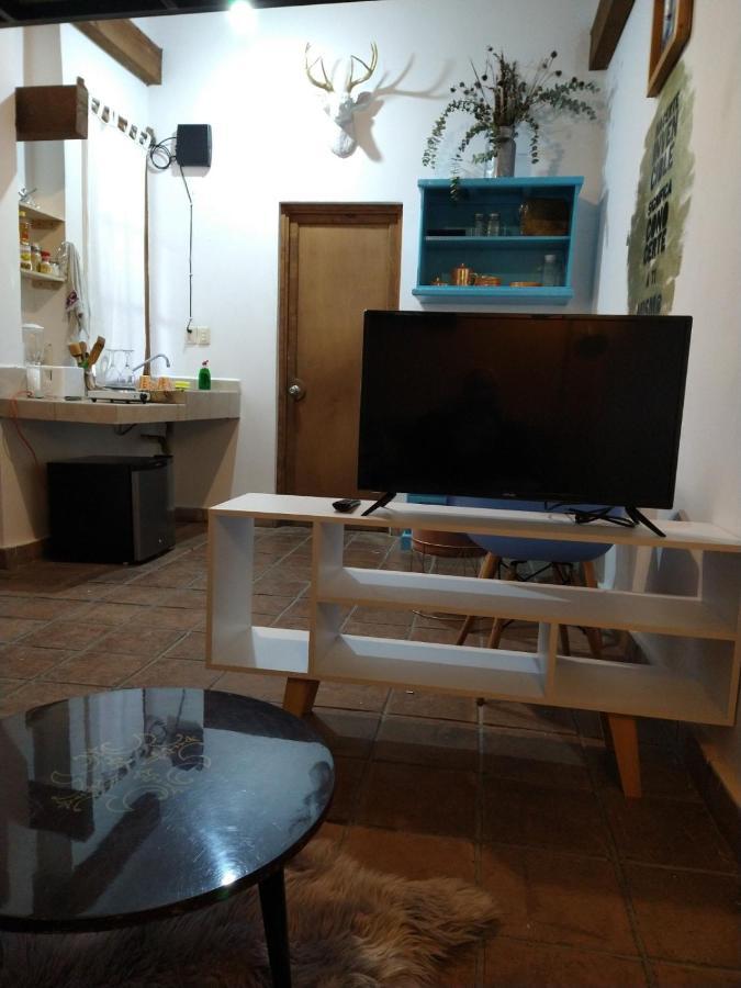 Acogedor Loft Amueblado En El Centro De Tulancingoアパートメント エクステリア 写真